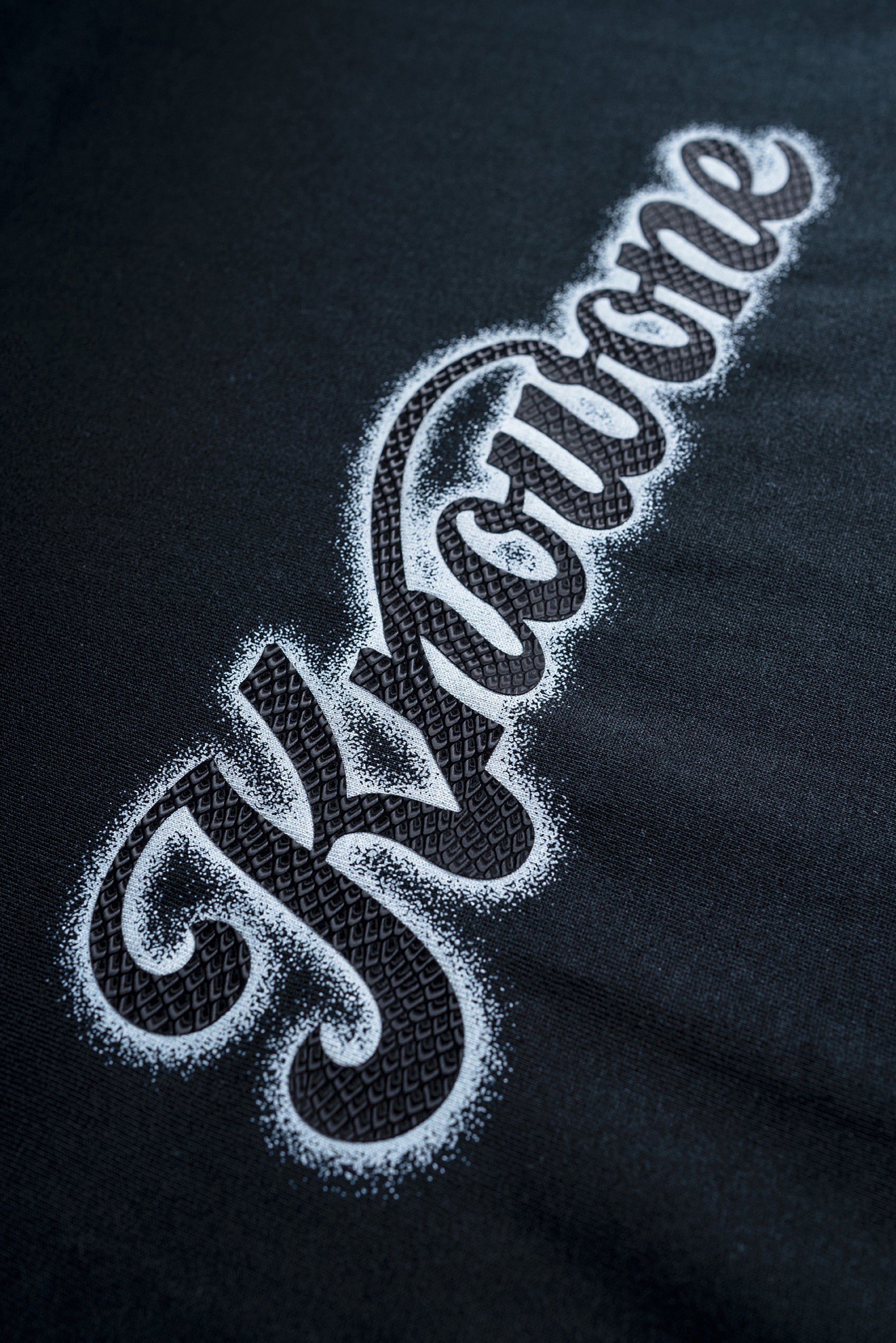 KNOWONE SNAKE EMBOSSED LOGO TEE BLACK MAMBA