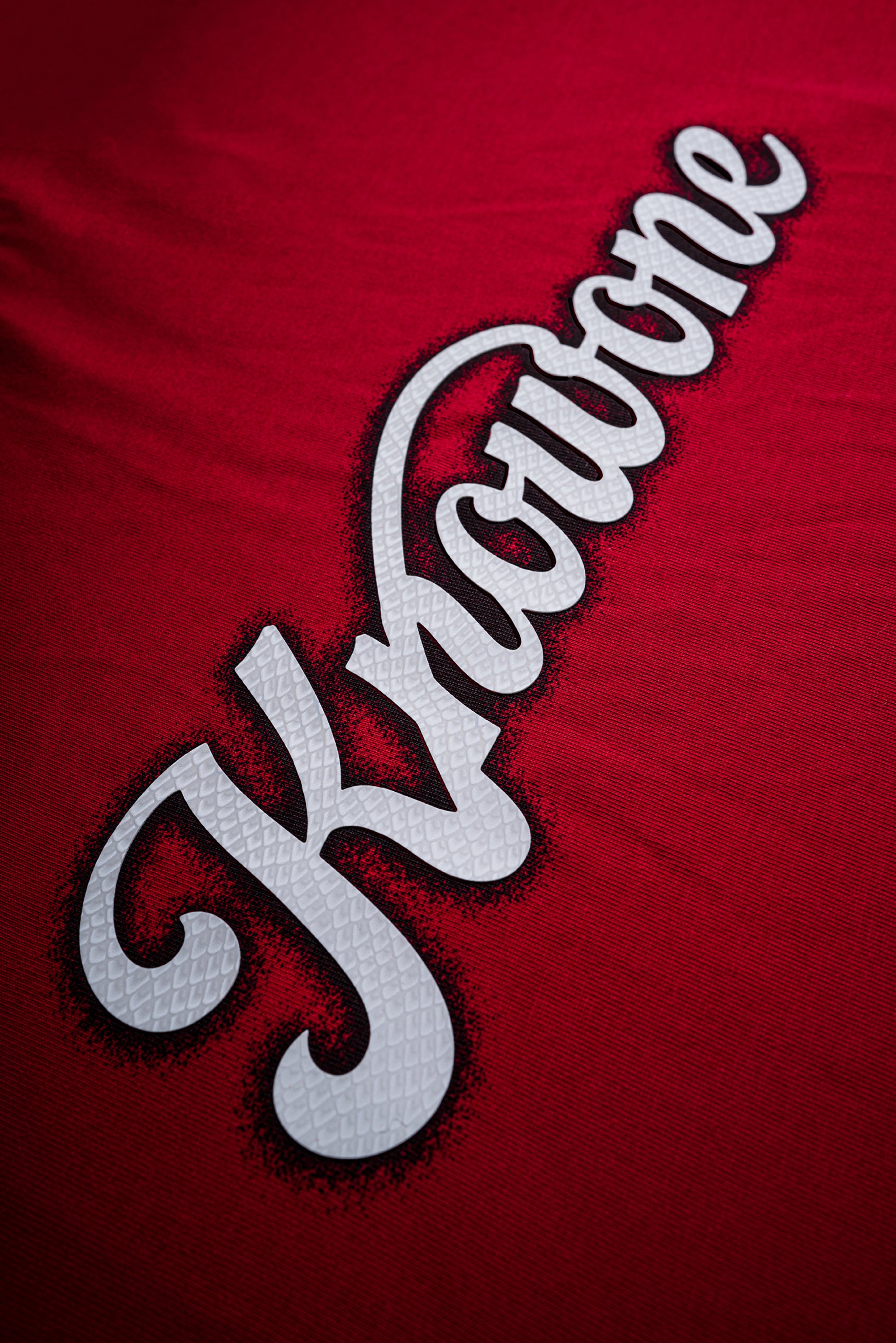 KNOWONE SNAKE EMBOSSED LOGO TEE RUBY RED