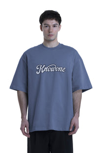 KNOWONE SNAKE EMBOSSED LOGO TEE ASH BLUE